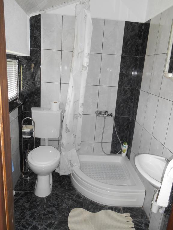 House Mihaela&Nina Apartment เซลิสเต เดรซิสโก ภายนอก รูปภาพ